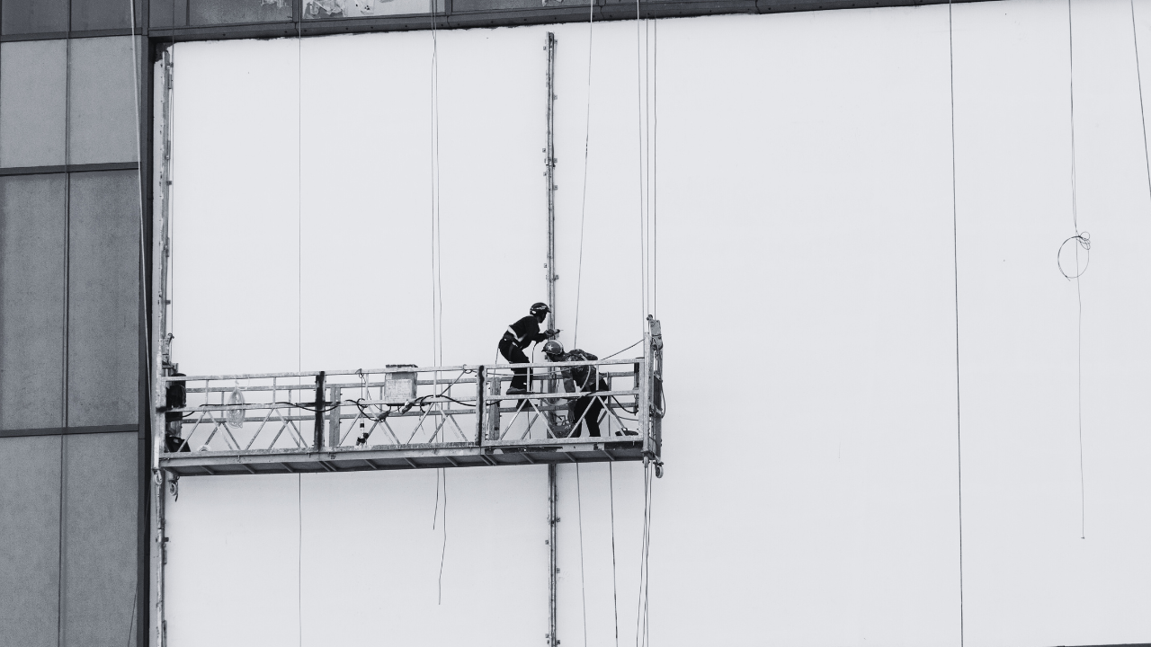 Rusztowanie wiszące – rozwiązanie stosowane do prac wysokościowych
